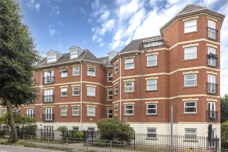 Petworth House, Davigdor Road, Hove, BN3