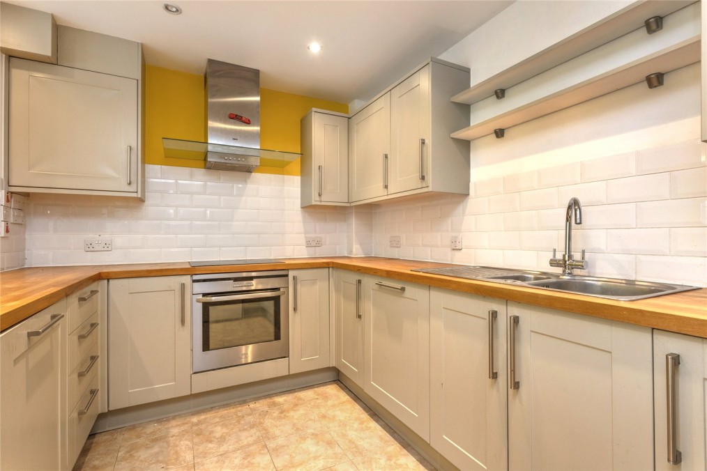 Petworth House, Davigdor Road, Hove, BN3