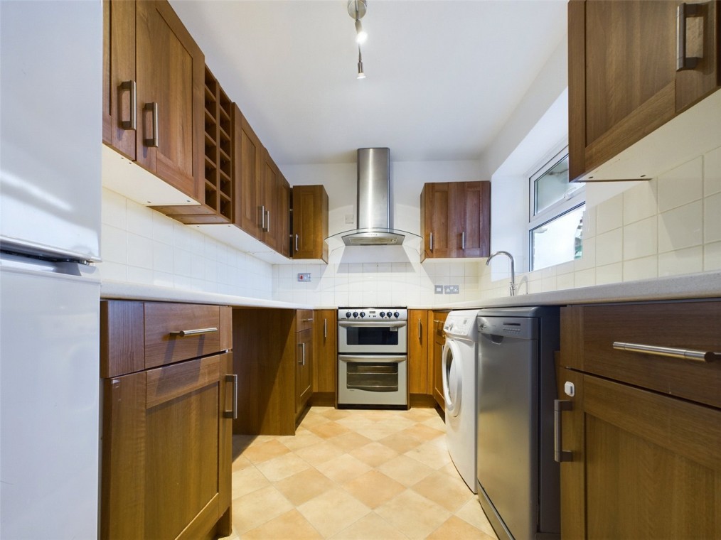 Kingsway, Hove, BN3
