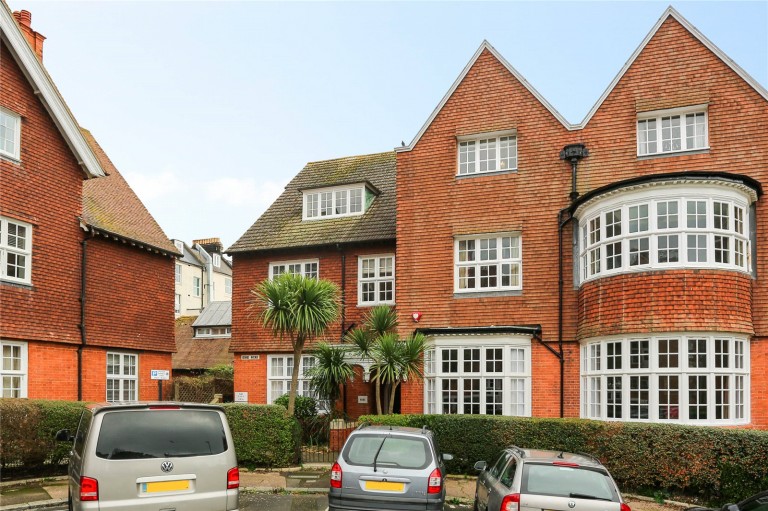Grand Avenue, Hove, BN3