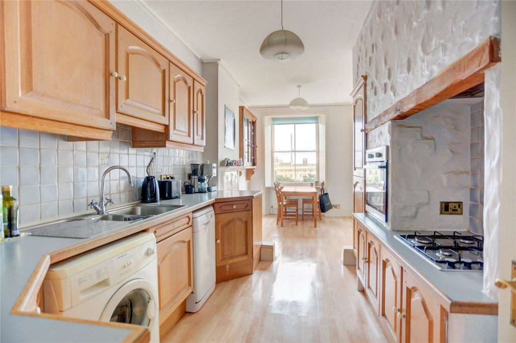 Adelaide Crescent, HOVE, BN3
