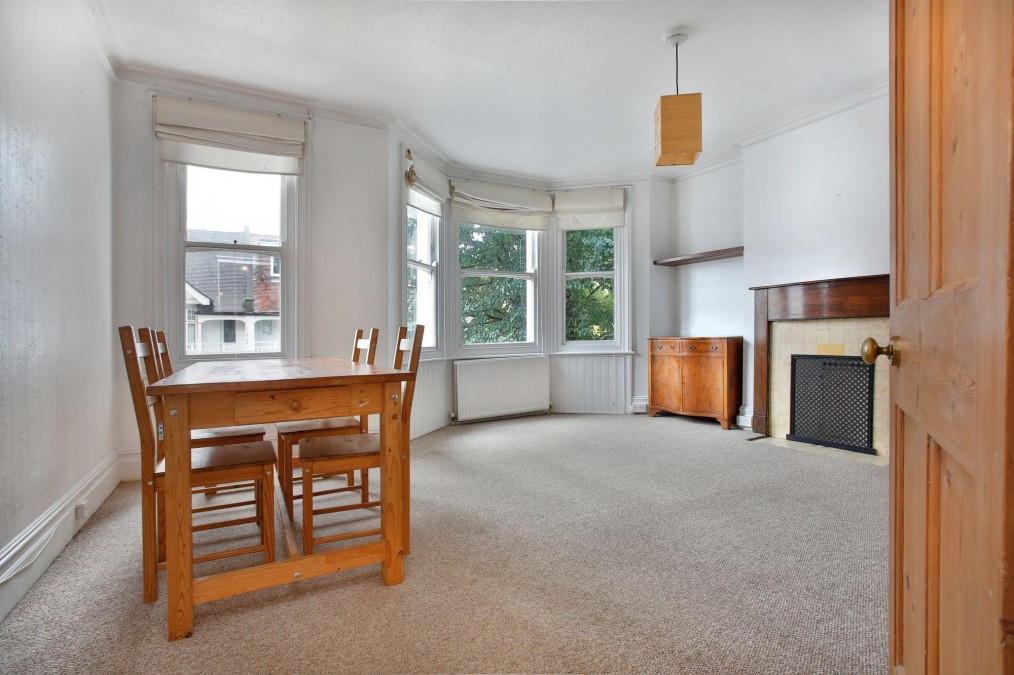 Glendale Road, Hove, BN3