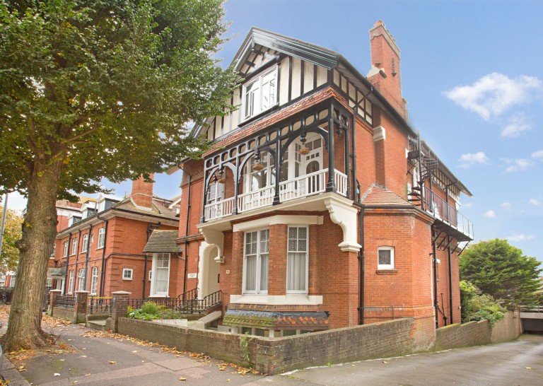 Cromwell Road, Hove, BN3