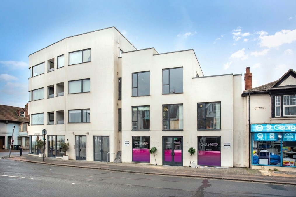 Wellington Road, Portslade, BN41