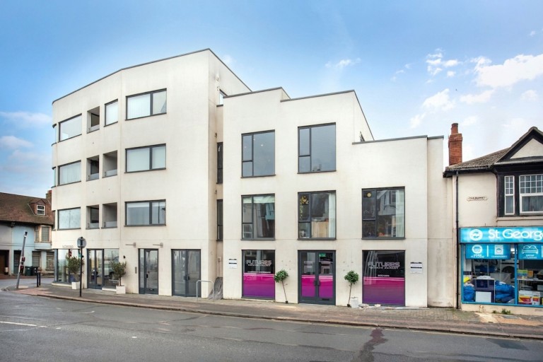 Wellington Road, Portslade, BN41