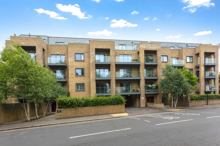 Goldstone Crescent, Park House, BN3