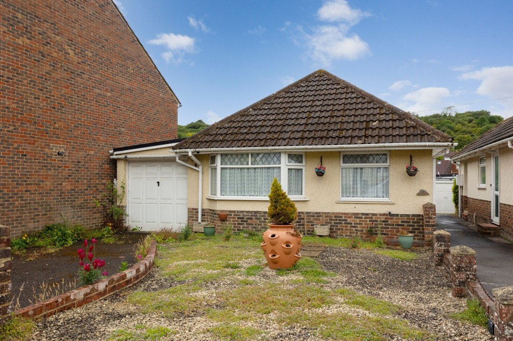 Mile Oak Road, Portslade, BN41