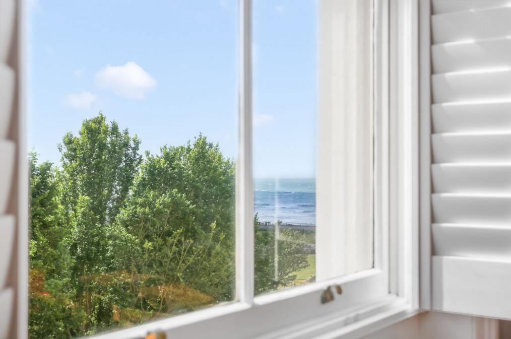 Adelaide Crescent, Hove, BN3