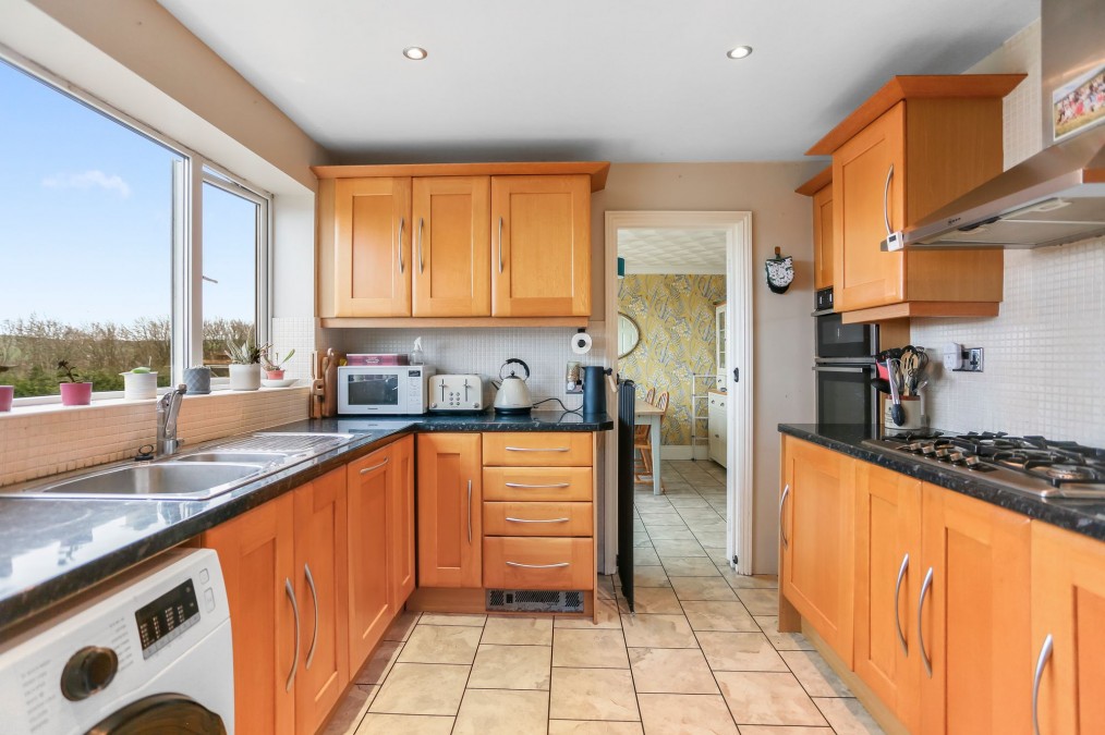 Jevington Drive, Brighton, BN2