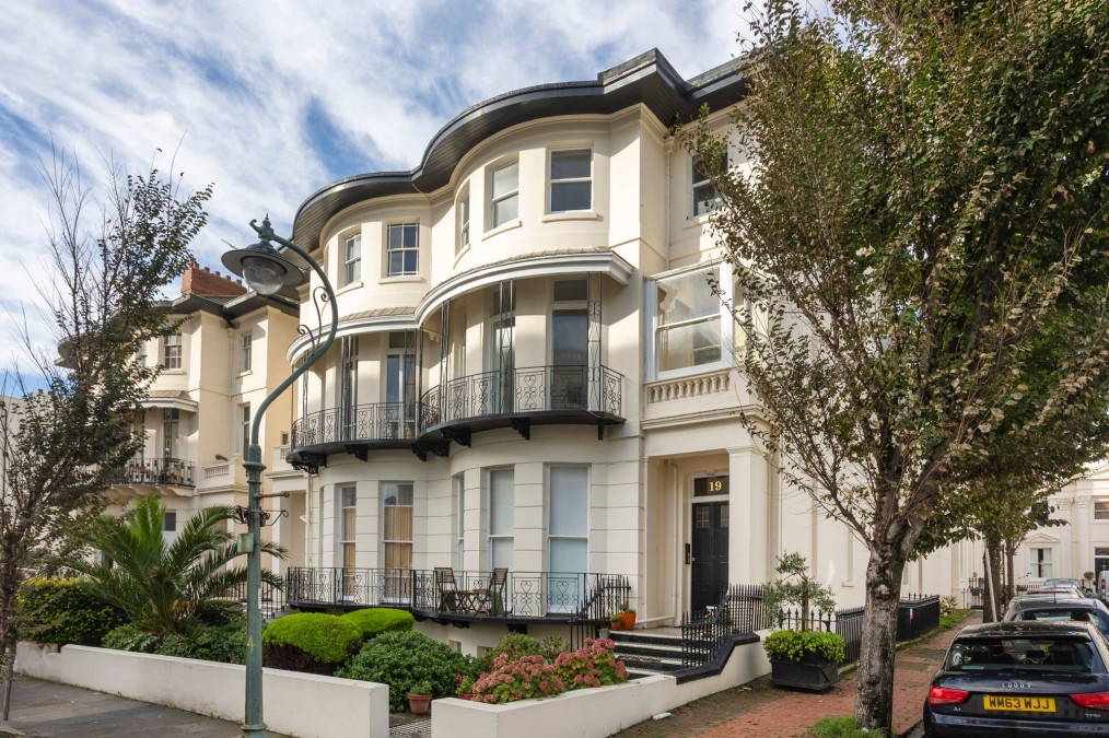 19 Lansdowne Place, Hove, BN3