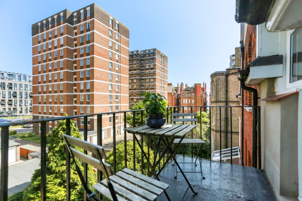 Third Avenue, Hove, BN3