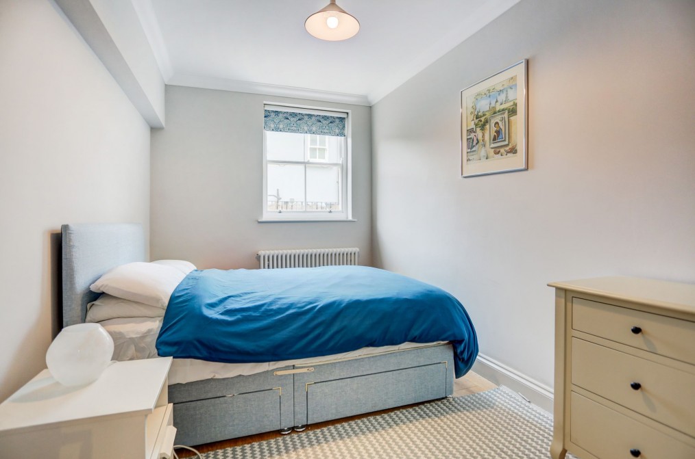 Brunswick Square, Hove, BN3