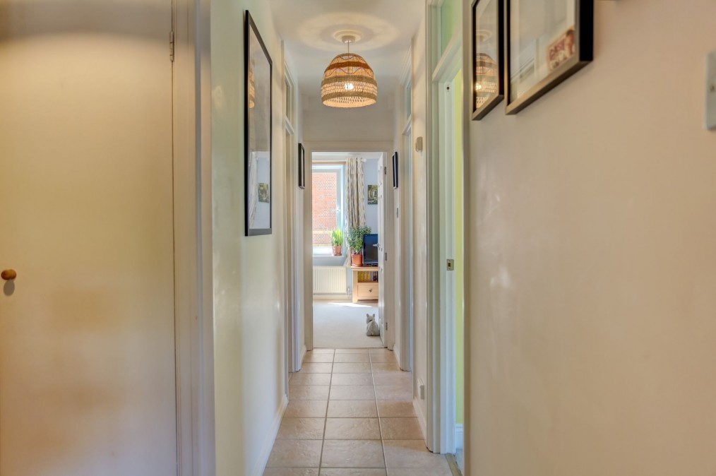 Grand Avenue, Hove, BN3