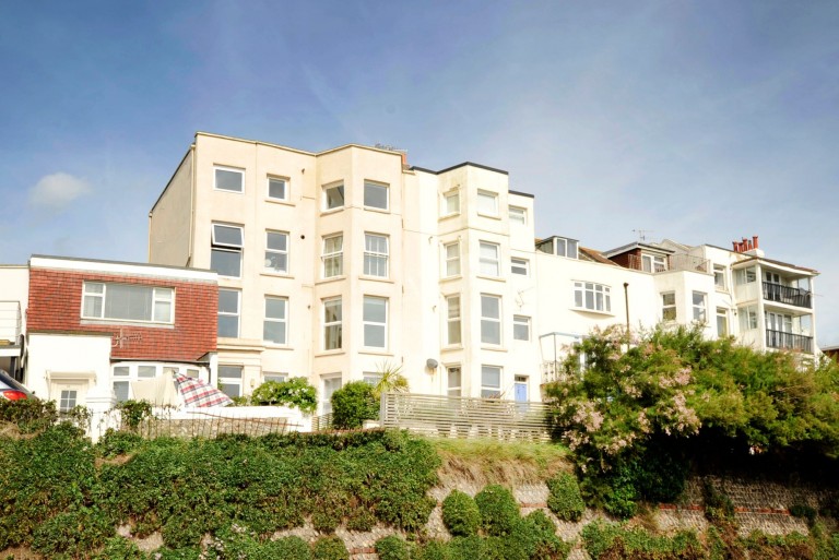 Brighton Road, Lancing, BN15