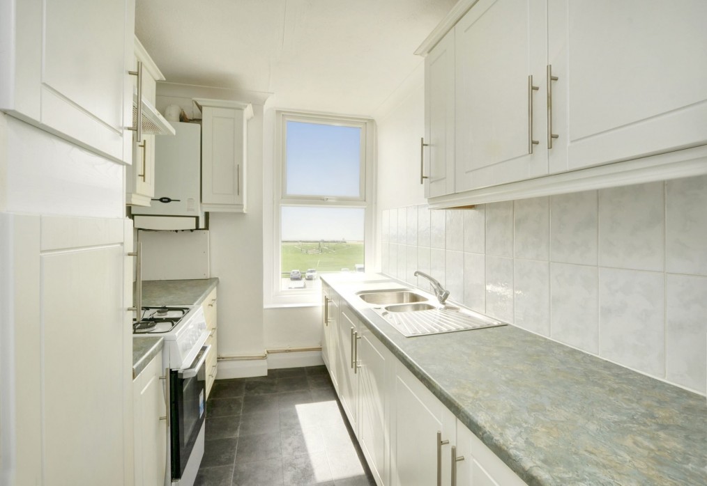 Brighton Road, Lancing, BN15