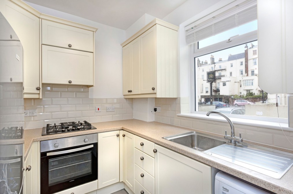 Alice Close, Hove, BN3