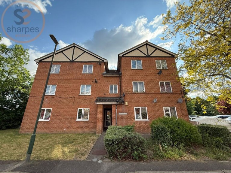 Heathfield Drive, Mitcham, London