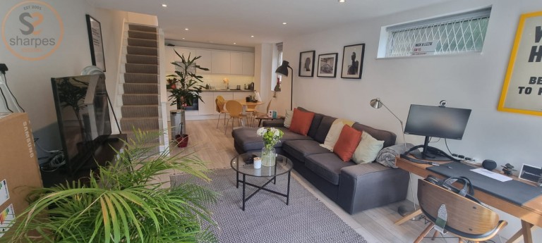 Ashdown, 7 Cambalt Road, London, London