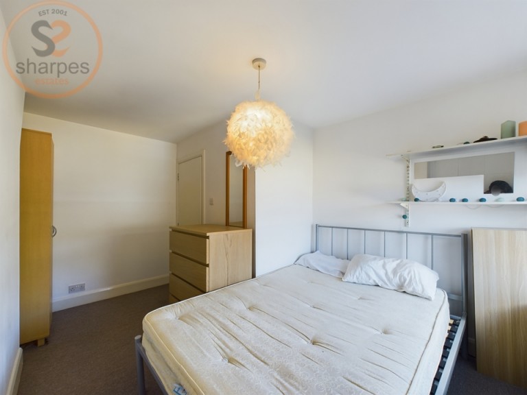 Front Double Room Surbiton Road, Kingston upon Thames, Surrey