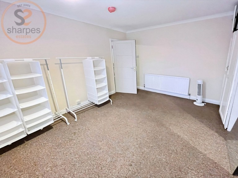 Room 2, Beddington Lane, Croydon, Greater London