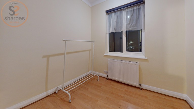 Room 4, Beddington Lane, Croydon, Greater London