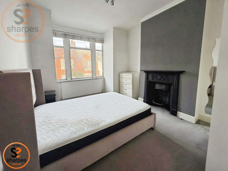 b Kettering Street, Wandsworth, London