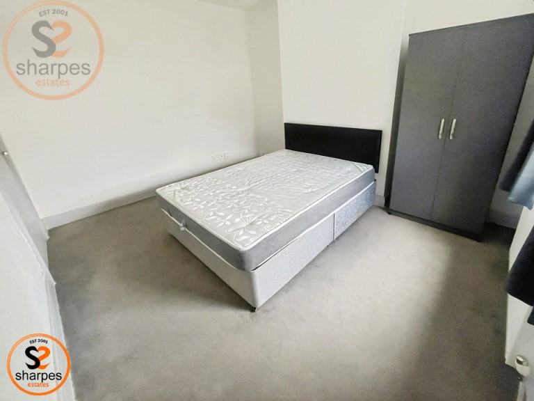 E High Street Colliers Wood, London