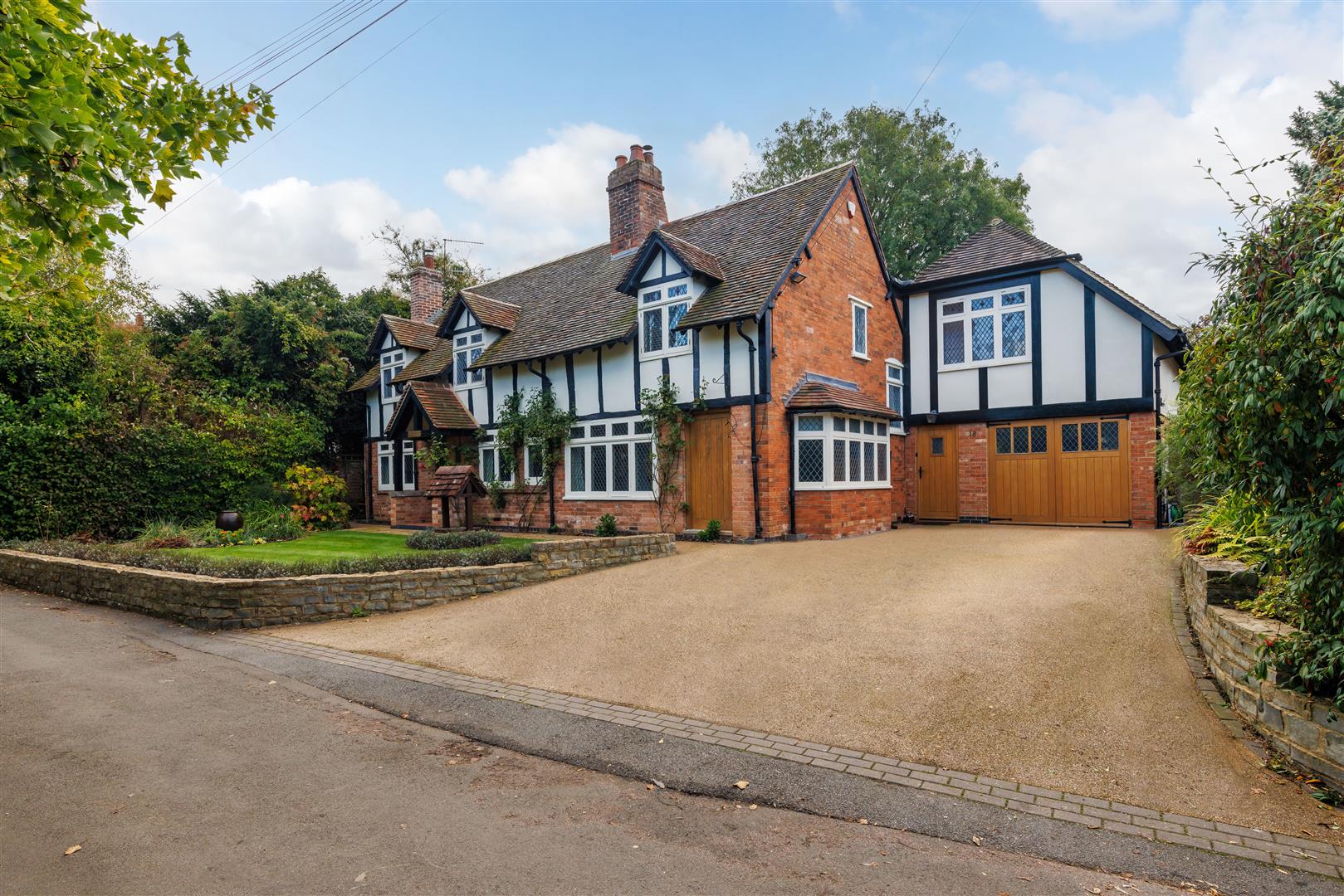 Image of Tavern Lane, Shottery