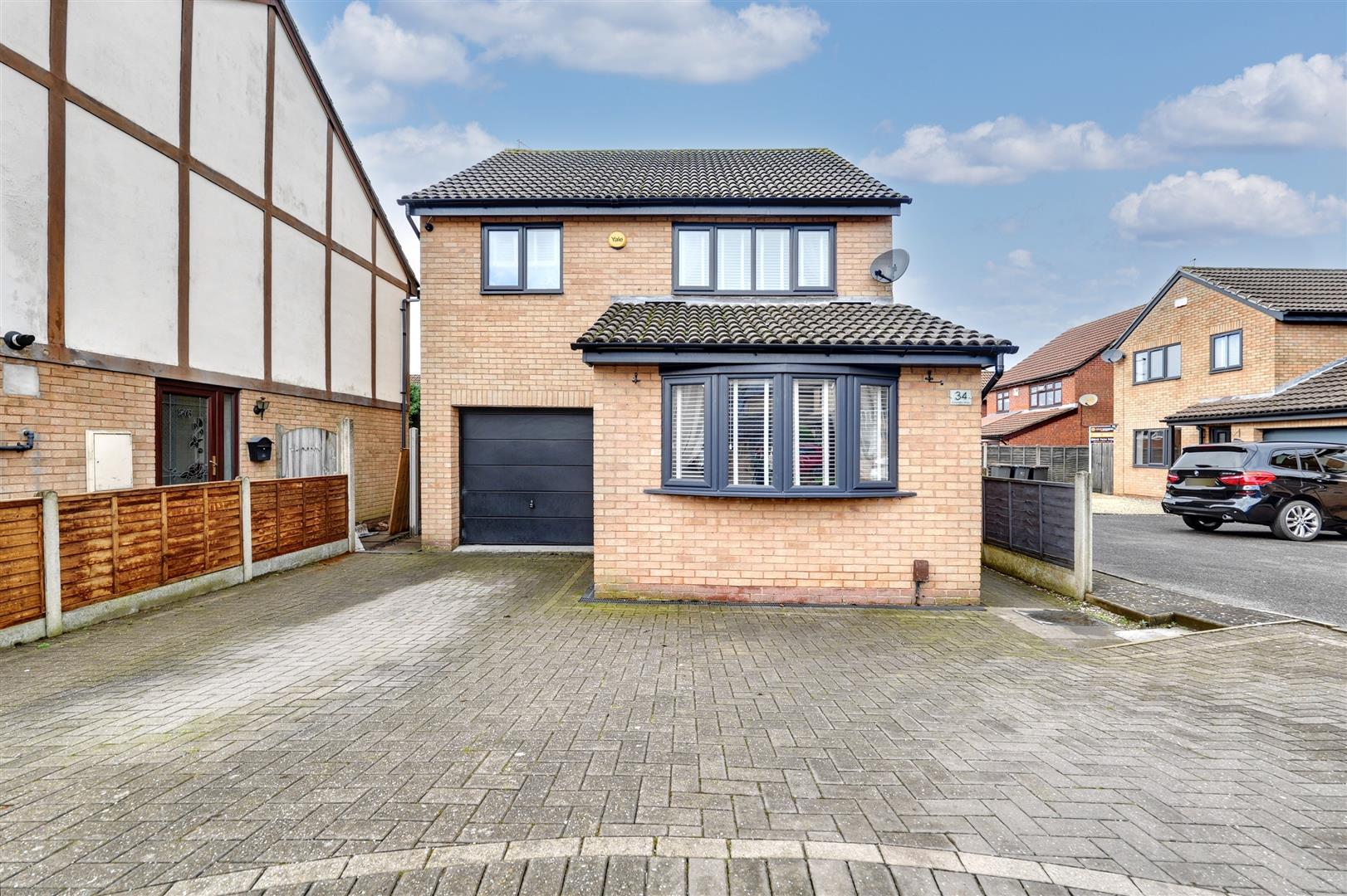 Image of Clovelly Way, Nuneaton