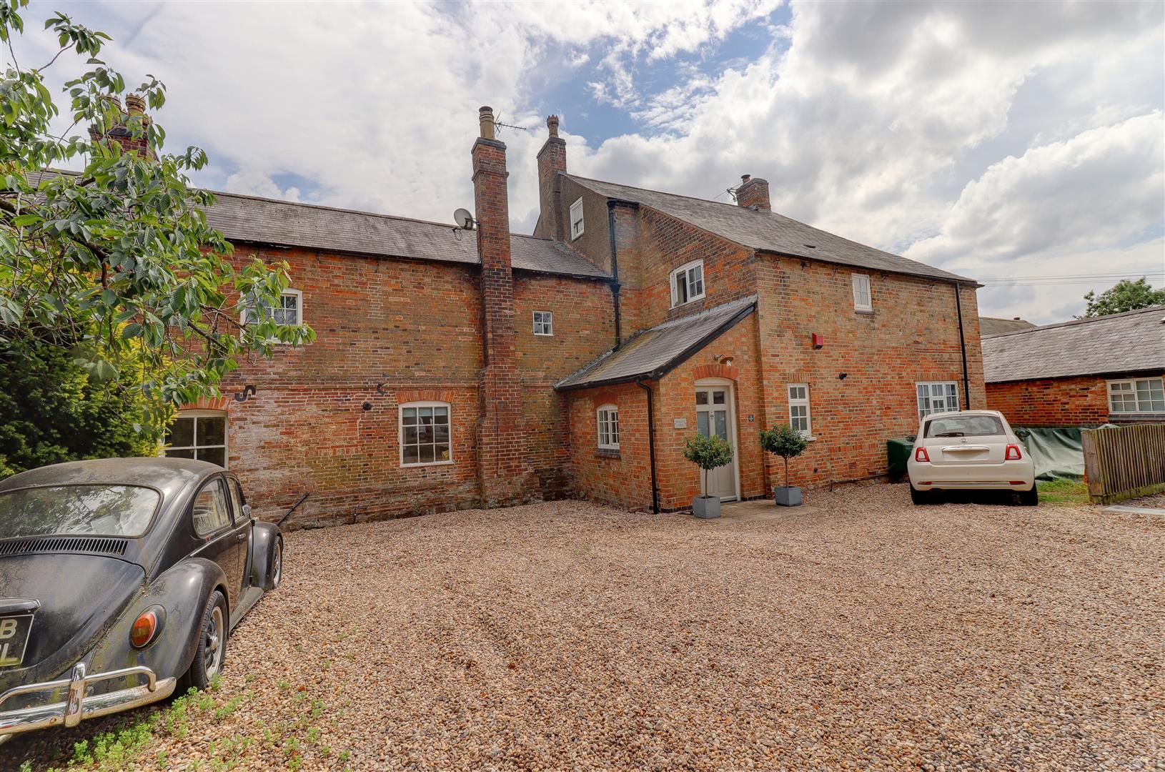 Image of Glen Road, Newton Harcourt