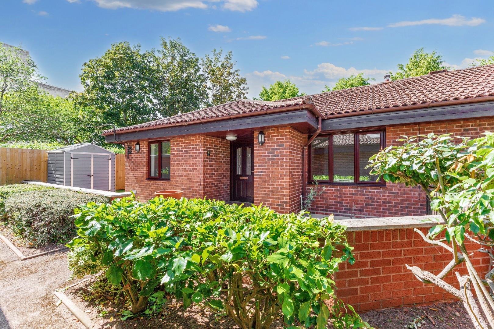 Image of Knights Lane, Tiddington, Stratford-Upon-Avon