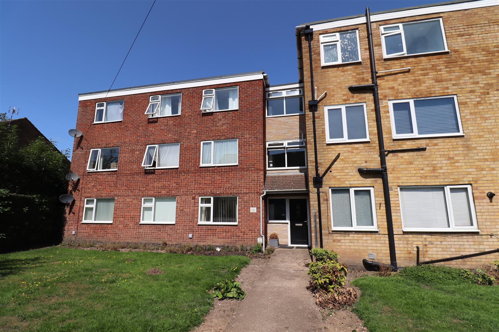 Image of Garden Flats, Upper Eastern Green Lane, Eastern Green, Coventry, CV5 7DE
