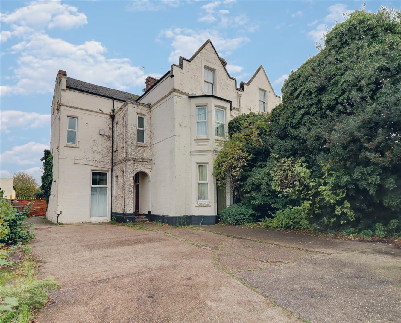 Image of Tachbrook Road, Leamington Spa
