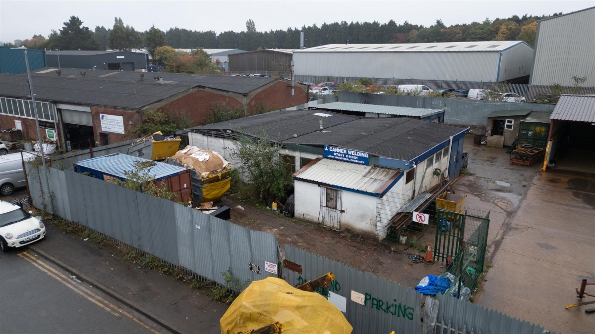 32, Newton Road, Hinckley