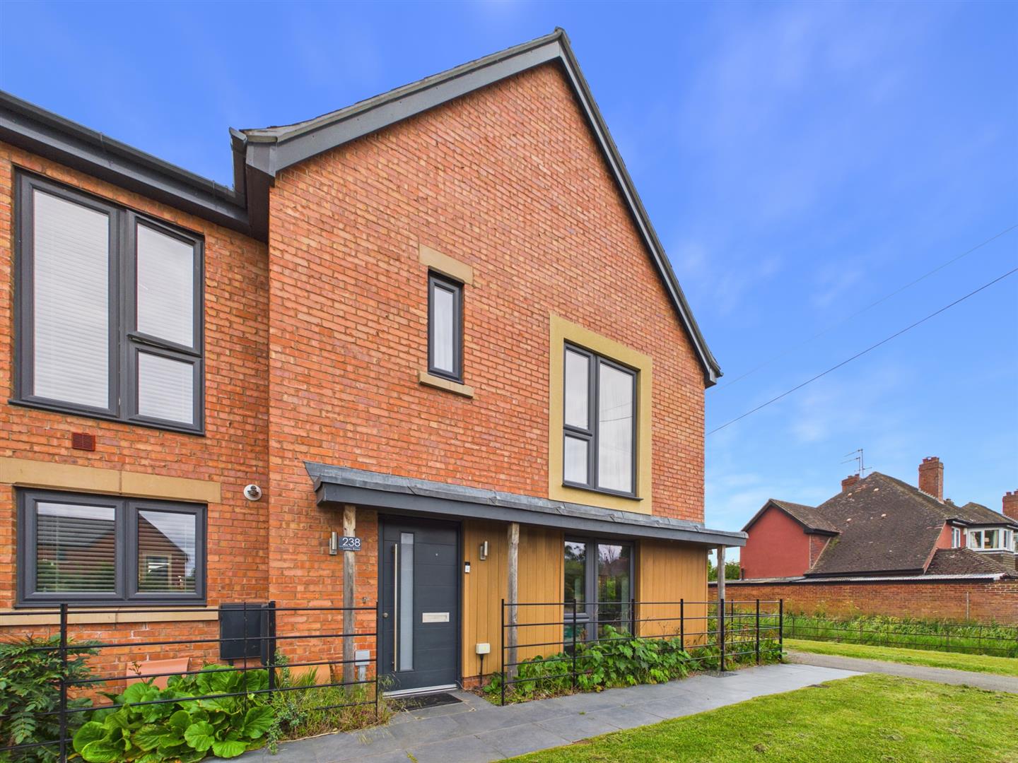 Image of Loxley Road, Stratford-Upon-Avon