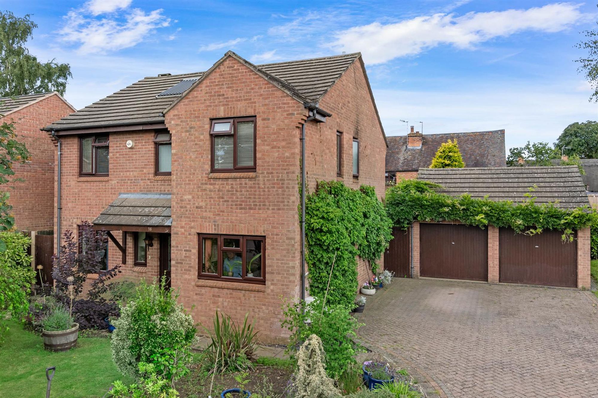 Image of St. James Close, Harvington, WR11