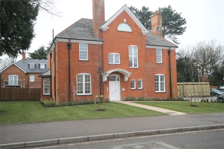 Mayfield House, Fountain Drive, Carshalton Beeches