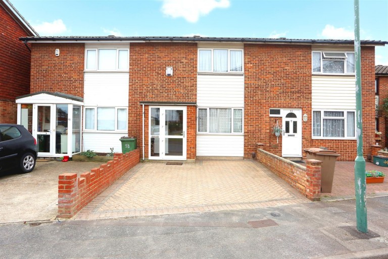 Chiswick Close, Croydon