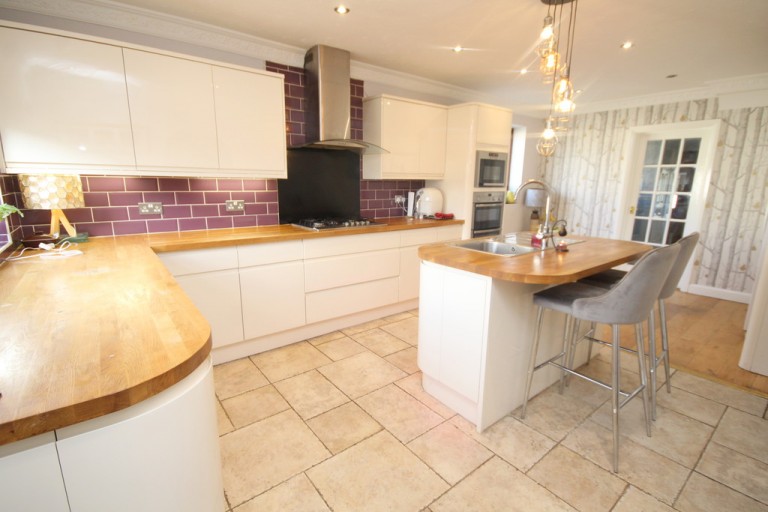 Chertsey Lane, Staines-upon-Thames