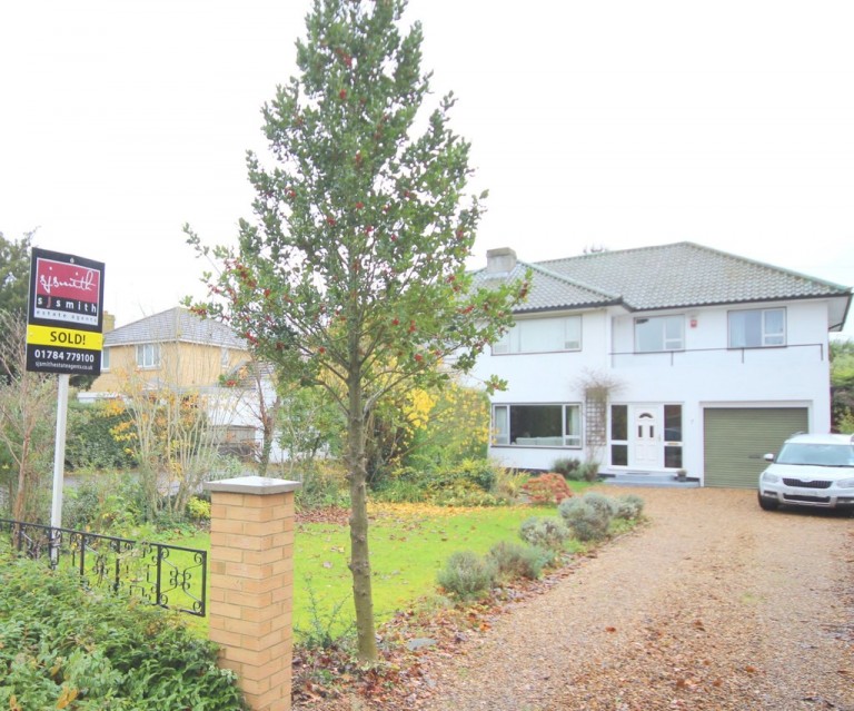 Chertsey Lane, Staines-upon-Thames, TW18