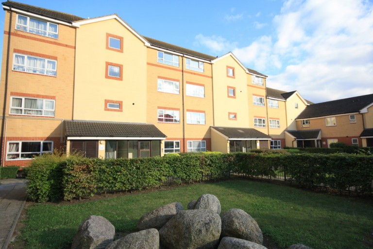 Chertsey Road, Feltham