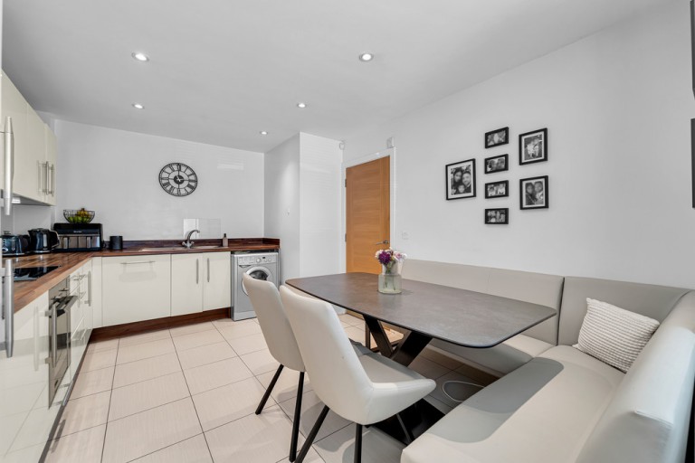 Desford Way, Ashford