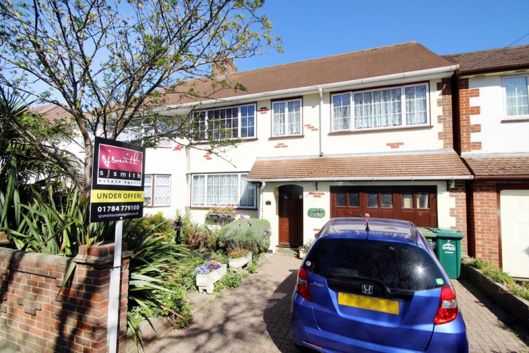 Hurstdene Avenue, Staines-upon-Thames