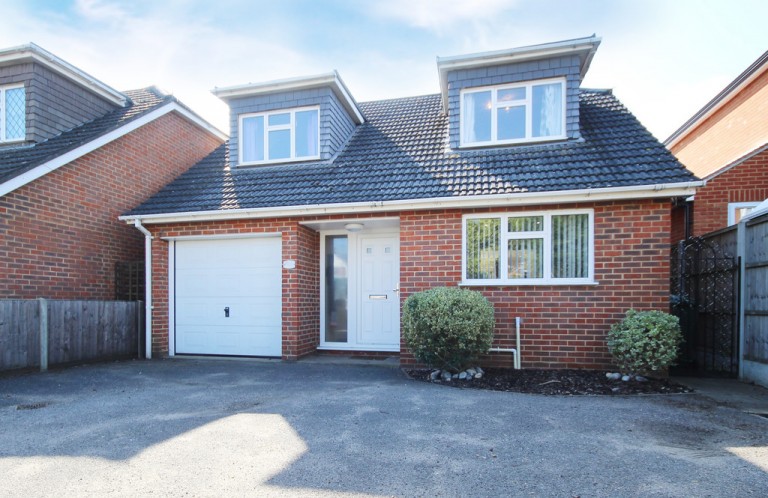 Laleham Road, Staines-upon-Thames