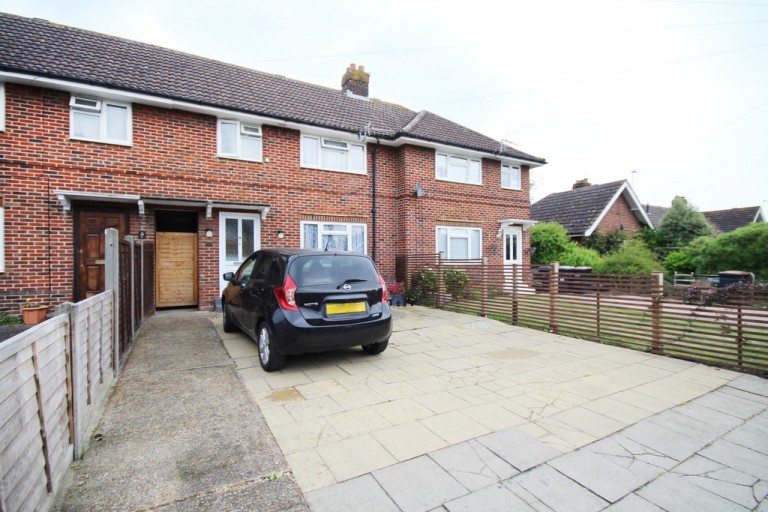 Magna Road, Englefield Green, Egham
