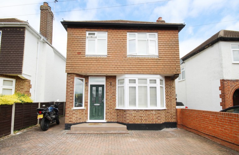 Carlyle Road, Staines-upon-Thames