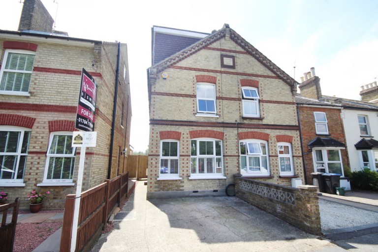 Wendover Road, Staines-upon-Thames