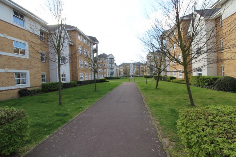 International Way, Sunbury-on-Thames