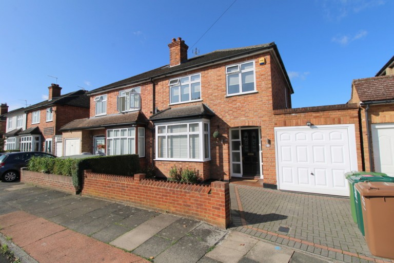 St Hildas Avenue, Ashford