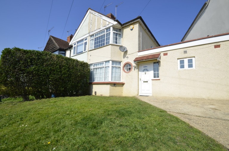 Fernside Avenue, Feltham